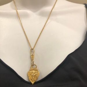Authentic Gucci pendentif /accessoires with necklace